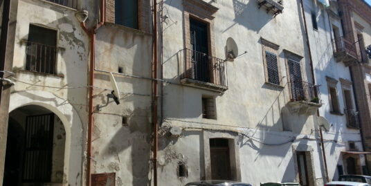 ABITAZIONE INDIPENDENTE, Via Garibaldi, Ferrandina (MT)